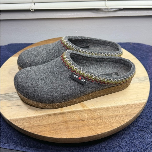 Haflinger Gray Wool Clog Slippers with Trim (Women’s 8-8.5) - Picture 3 of 7